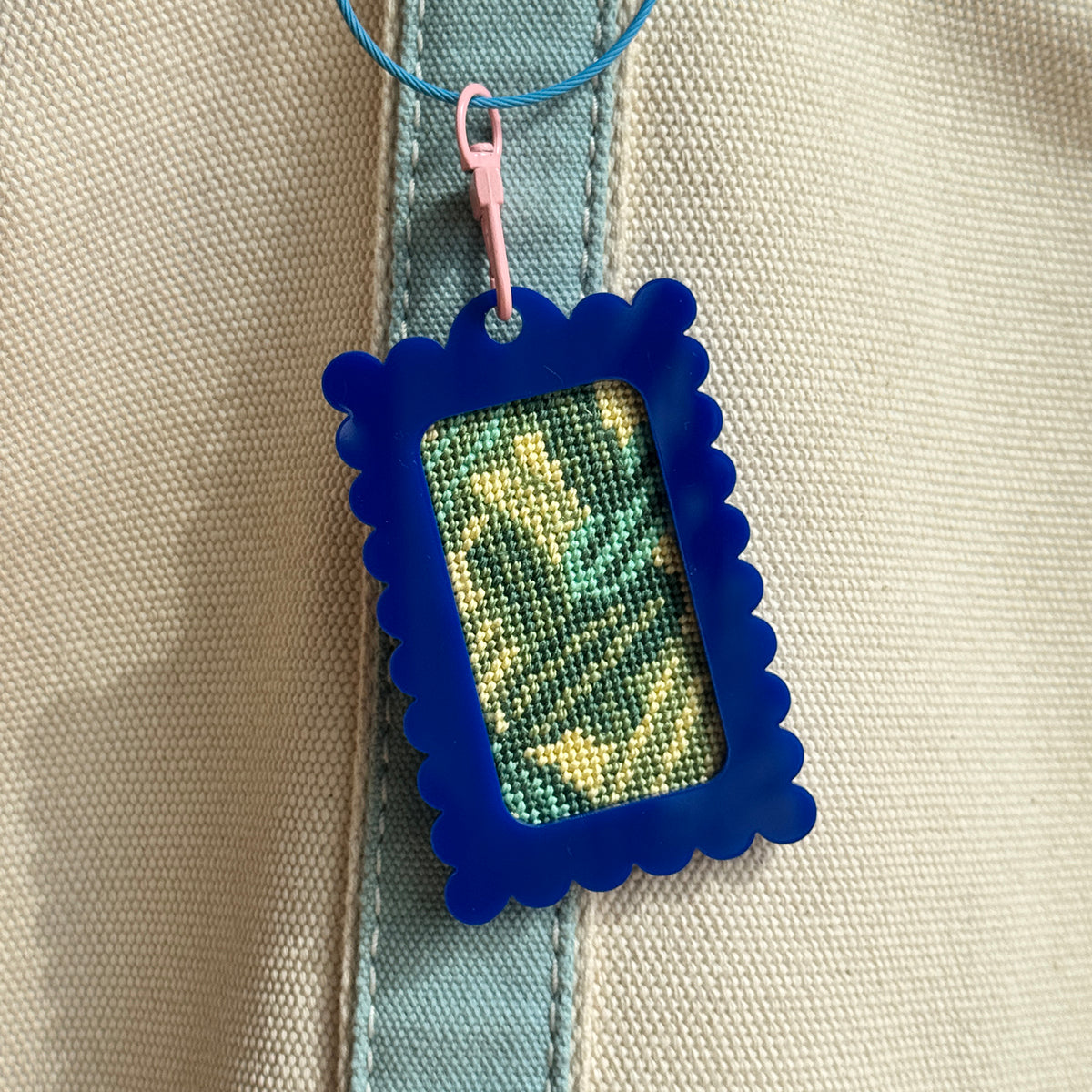Bag Tag: Small Scallop Rectangle