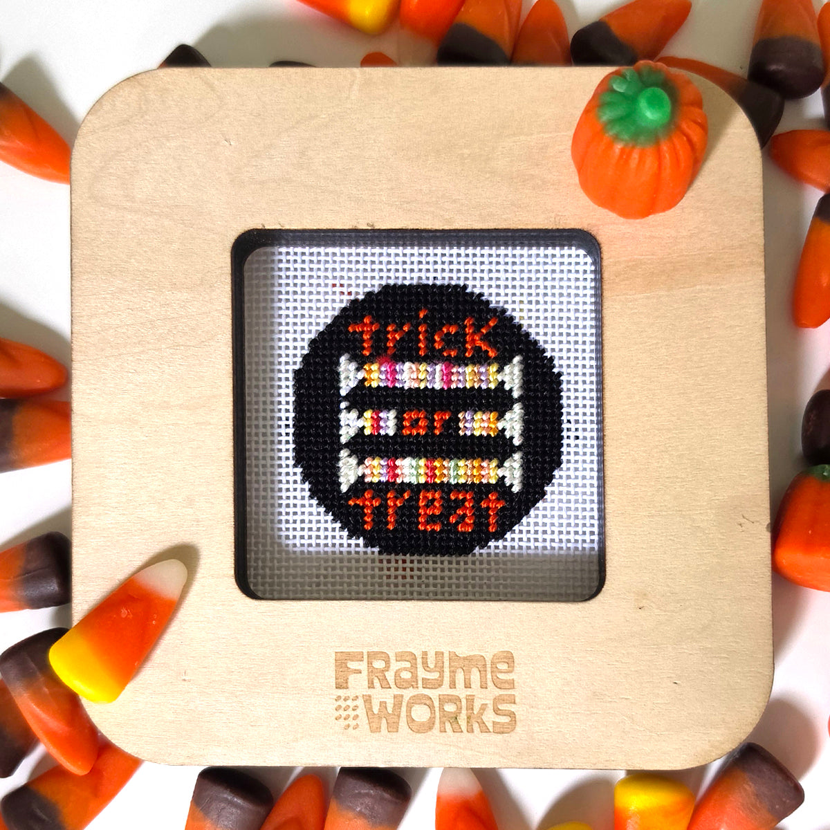 C0049-trick_or_treat_1a8c4420-fdfa-4fad-b6b5-74b9c5aa9dec.jpg